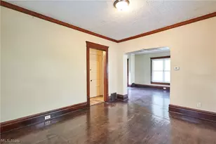 227 S Balch St, Akron, OH 44302 - Photo 9