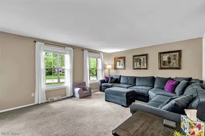 16561 N White Oaks Drive, Strongsville, OH 44136 - Photo 9