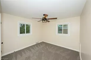 3021 Fulton Dr NW, Canton, OH 44718 - Photo 31