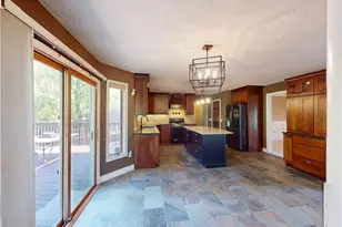 8166 Washington Ave, North Royalton, OH 44133 - Photo 9
