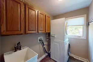 8166 Washington Ave, North Royalton, OH 44133 - Photo 15