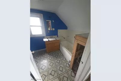 105 W Ely Street, Alliance, OH 44601 - Photo 17