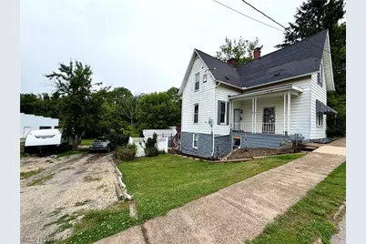 126 South Sugar St., St Clairsville, OH 43950 - Photo 1