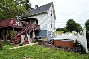 126 S Sugar St, St Clairsville, OH 43950 - Photo 3