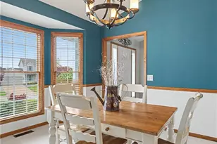 568 Breiton Cir, Barberton, OH 44203 - Photo 11