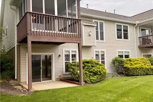 897 Stonewater Dr, Kent, OH 44240 - Photo 3