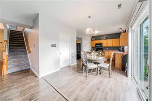 6382 Stonehaven Ln, Huber Heights, OH 44146 - Photo 9