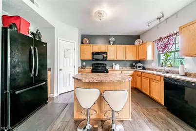 6382 Stonehaven Lane, Huber Heights, OH 44146 - Photo 7