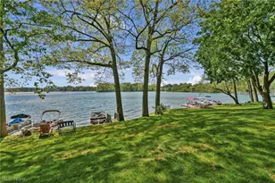 1819 Harbour Cir NW, Canton, OH 44708 - Photo 11