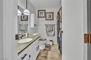 1819 Harbour Cir NW, Canton, OH 44708 - Photo 33