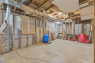 410 Ocelot Rd SE, Mechanicstown, OH 44651 - Photo 47