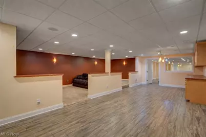6424 Oak Point Estates, Lorain, OH 44053 - Photo 37