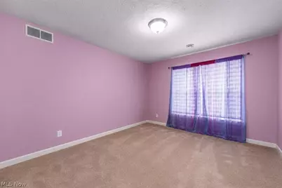 6424 Oak Point Estates, Lorain, OH 44053 - Photo 31