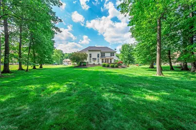 6424 Oak Point Estates, Lorain, OH 44053 - Photo 47