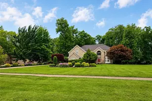 6424 Oak Point Estates, Lorain, OH 44053 - Photo 3