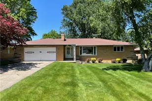 729 E Parkhaven Dr, Green Hills, OH 44131 - Photo 1