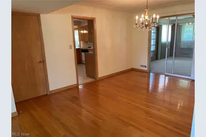 729 E Parkhaven Drive, Green Hills, OH 44131 - Photo 7