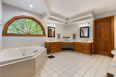 5205 Foxchase Avenue NW, Canton, OH 44718 - Photo 33