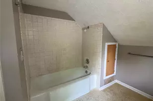 2113 11th St SW, Akron, OH 44314 - Photo 27