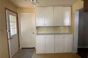 2113 11th St SW, Akron, OH 44314 - Photo 21