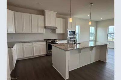 1443 Southbrook Circle NE, Canton, OH 44721 - Photo 3