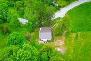 136 E Wheeling St, Cadiz, OH 43907 - Photo 7