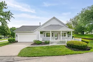 1235 Candlewick Ln, Grandview Heights, OH 44147 - Photo 1