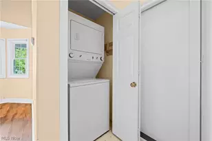 1235 Candlewick Ln, Grandview Heights, OH 44147 - Photo 27