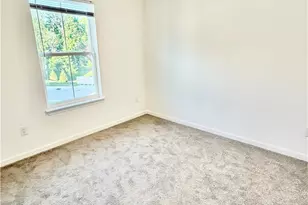 677 Crossings Ln, Akron, OH 44320 - Photo 17
