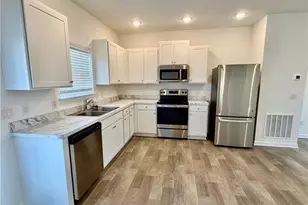 677 Crossings Ln, Akron, OH 44320 - Photo 11