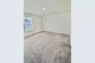 677 Crossings Lane, Akron, OH 44320 - Photo 21