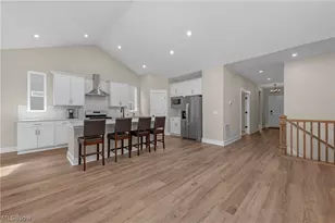 36732 Appian Wy, North Ridgeville, OH 44039 - Photo 11