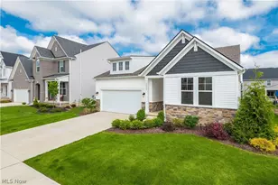 36732 Appian Wy, North Ridgeville, OH 44039 - Photo 3