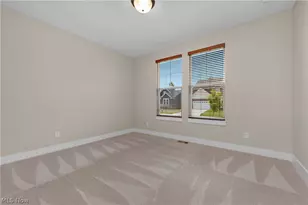 36732 Appian Wy, North Ridgeville, OH 44039 - Photo 33