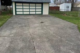 12116 Longmead Ave, Loveland, OH 44135 - Photo 3