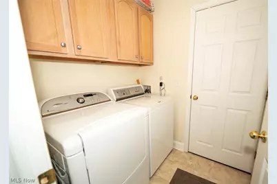 316 Brookpoint Street NW, North Canton, OH 44720 - Photo 17