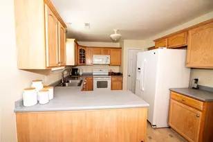 316 Brookpoint St NW, North Canton, OH 44720 - Photo 9