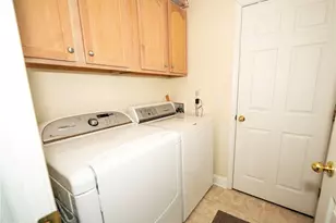316 Brookpoint St NW, North Canton, OH 44720 - Photo 17
