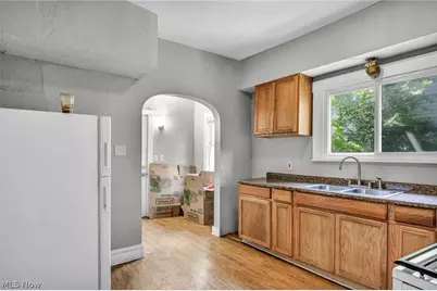 840 Work Drive, Akron, OH 44320 - Photo 7