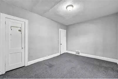 840 Work Drive, Akron, OH 44320 - Photo 17