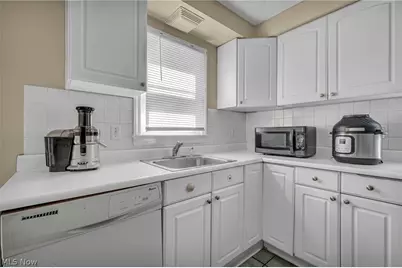 15812 Grant Avenue, Maple Heights, OH 44137 - Photo 9