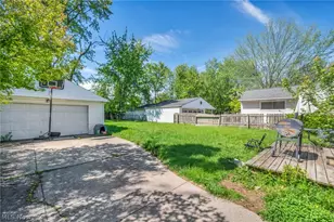 15812 Grant Ave, Maple Heights, OH 44137 - Photo 7