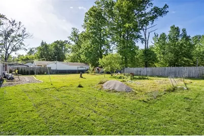 40622 Carlisle Avenue, Elyria, OH 44035 - Photo 5