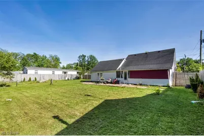 40622 Carlisle Avenue, Elyria, OH 44035 - Photo 11