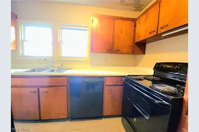 821 Cleveland Road, Ravenna, OH 44266 - Photo 9