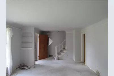 4946 Fairlawn Road, Lyndhurst, OH 44124 - Photo 3