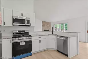 710 Erie Rd, Eastlake, OH 44095 - Photo 19