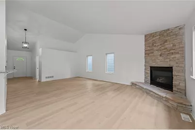 710 Erie Road, Eastlake, OH 44095 - Photo 7