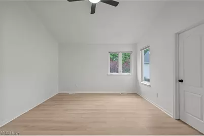 710 Erie Road, Eastlake, OH 44095 - Photo 23