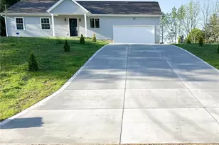 3654 Rolling Ridge Rd NE, Canton, OH 44721 - Photo 1